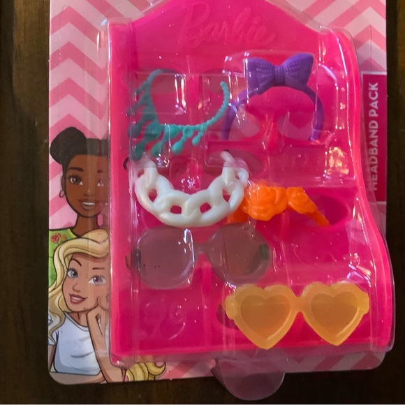 NWT Barbie Accessories Packs and Outfit - Picture 3 of 12